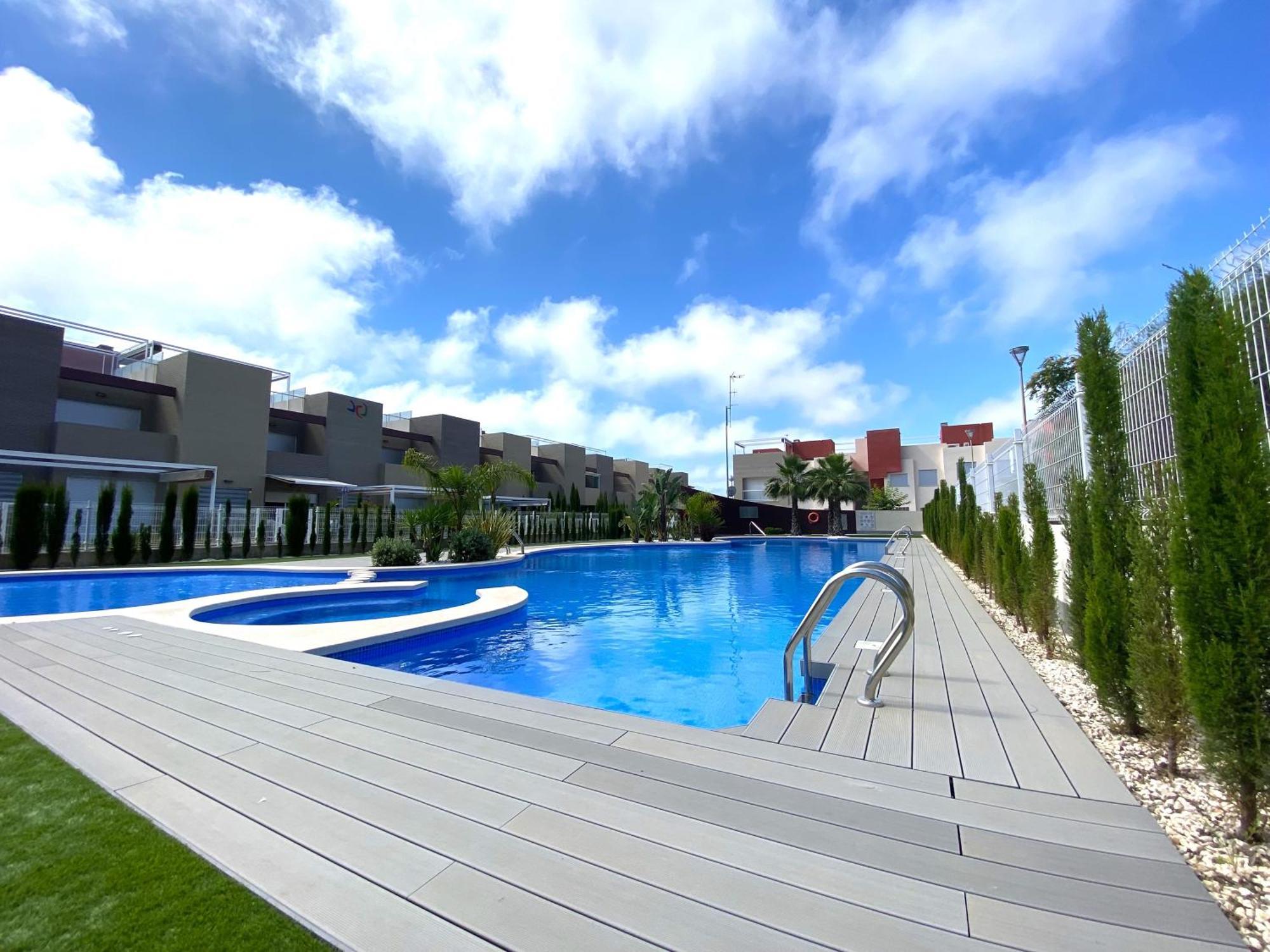 Magnifico Apartamento De Planta Alta La Isla Торевьиа Экстерьер фото