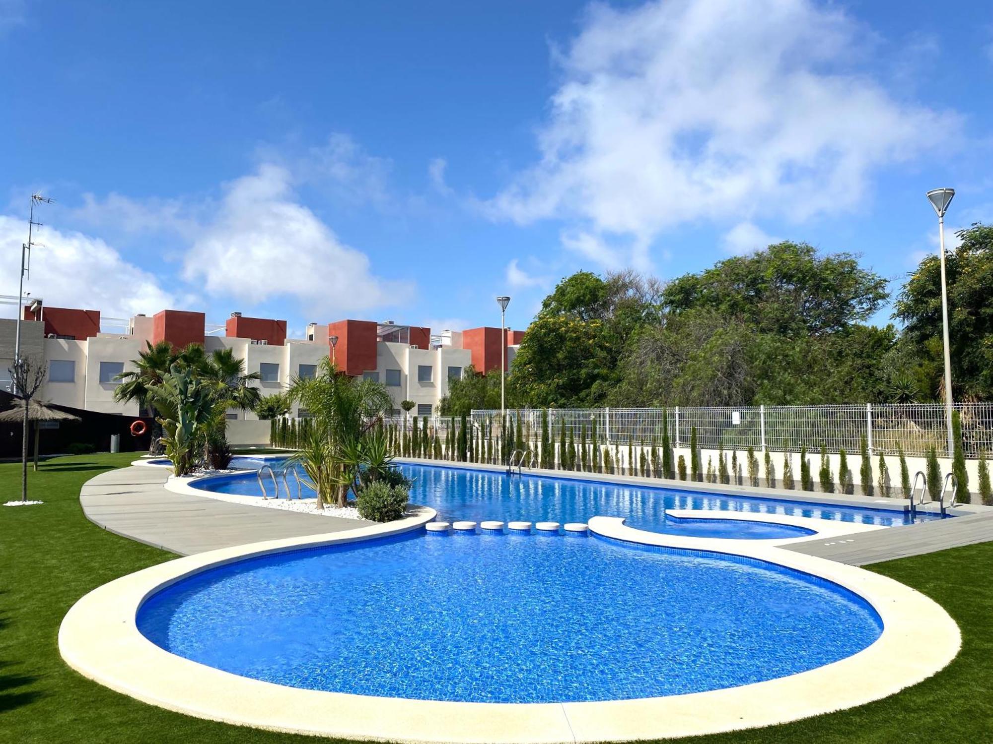 Magnifico Apartamento De Planta Alta La Isla Торевьиа Экстерьер фото